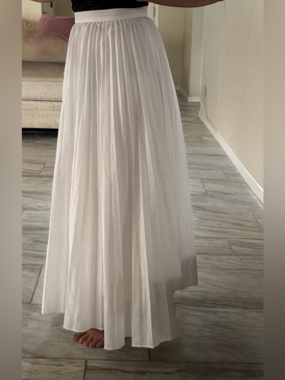 Banana Republic White Pleated Maxi Skirt